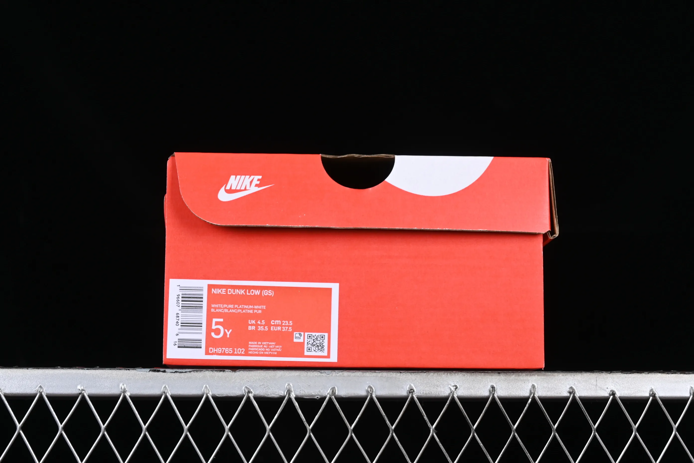 All categories Nk SB Dunk series Nk SB Dunk Low low-top sneakers Nk DunkLow bubble jellyfish summer clear and refreshing SB strap low-top casual sneakers DH9765-102